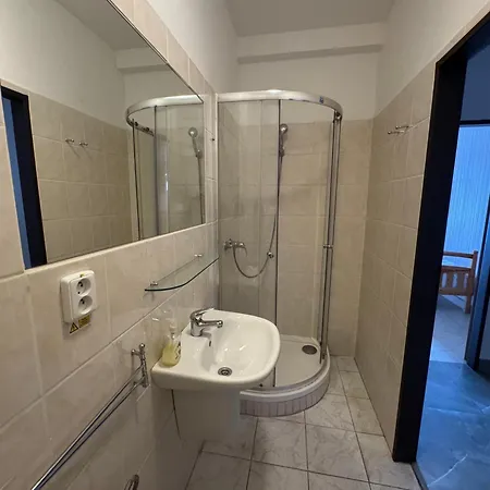 Apartmanovy Wellness Garni Relax Hotel Senec