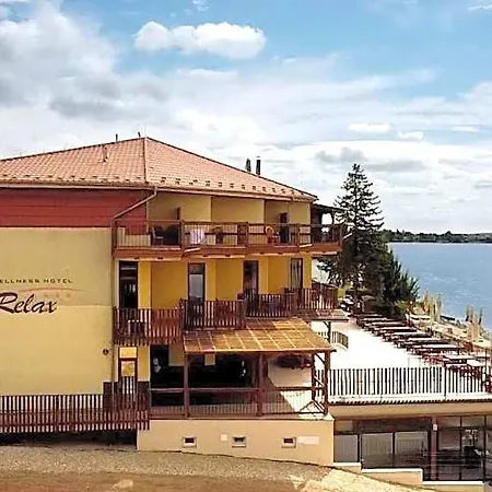 Apartmánový Wellness Garni Relax 3* Senec