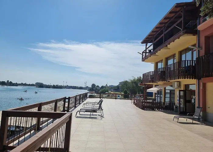 호텔 Apartmanovy Garni Hotel Relax 세네츠