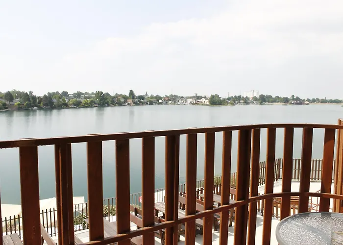 Apartmanovy Garni Hotel Relax 호텔 세네츠